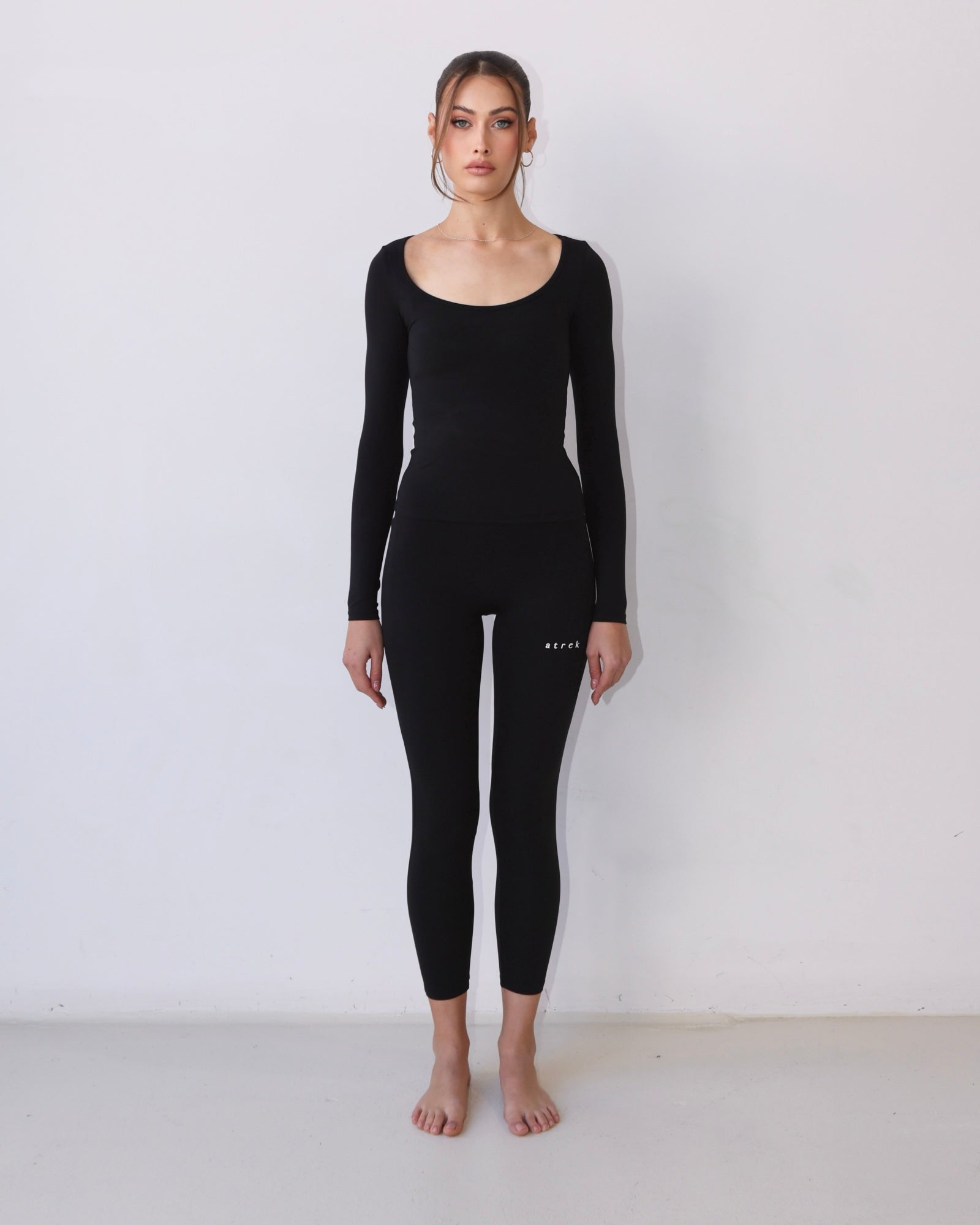 Essential High-Waisted Leggings – Black