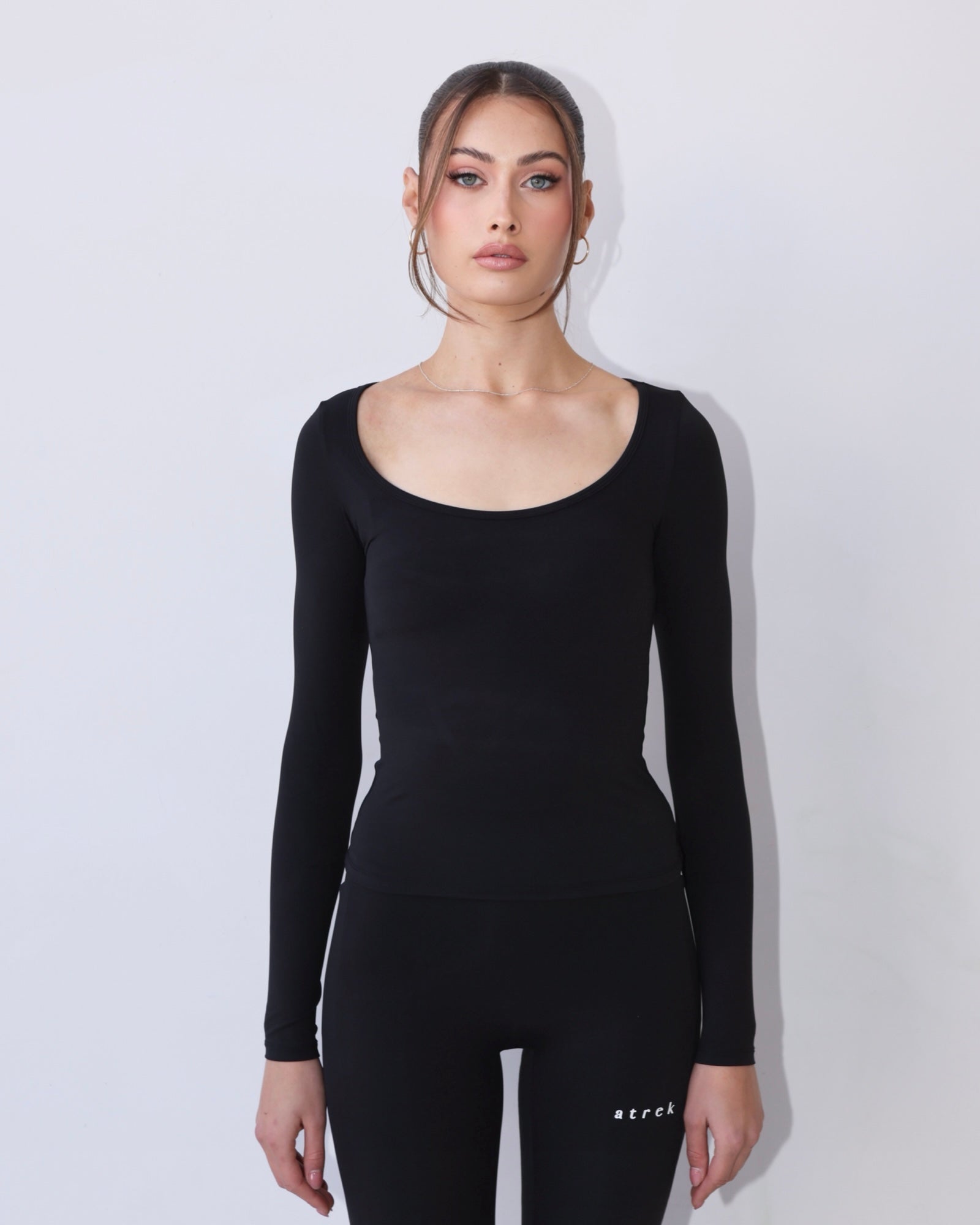 Essential High-Waisted Leggings – Black