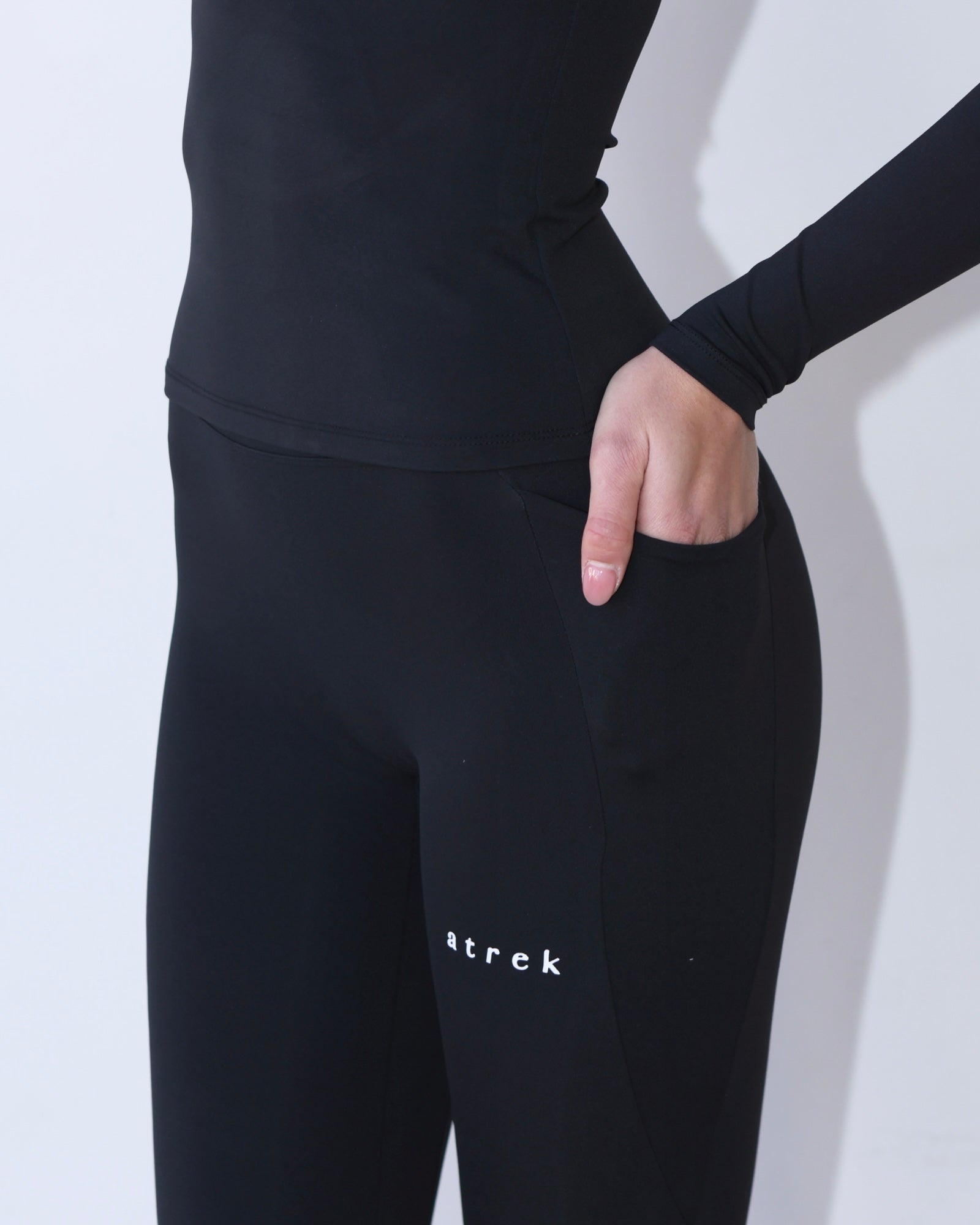 Essential High-Waisted Leggings – Black