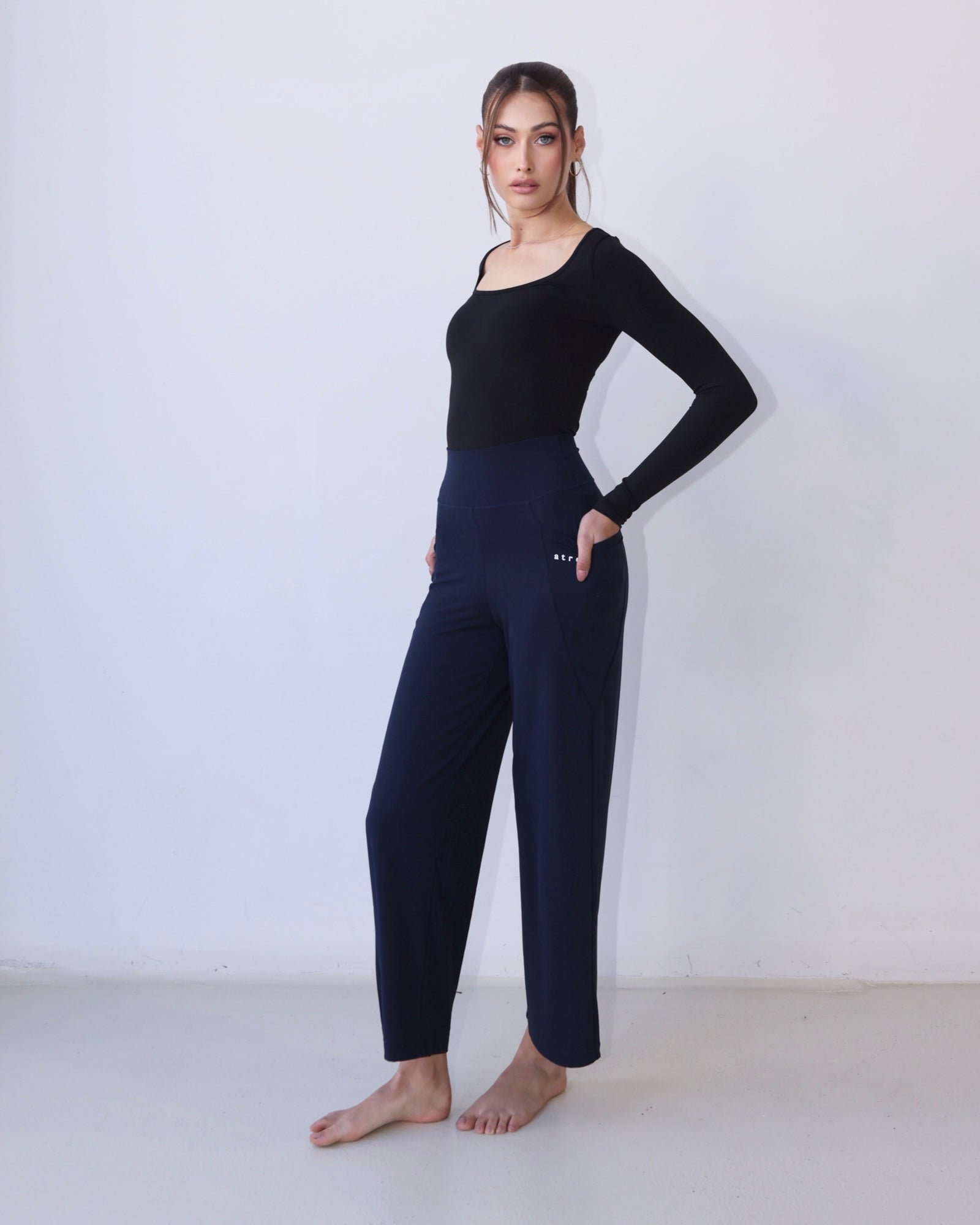 Buttery Soft Wide Straight Pants - Navy