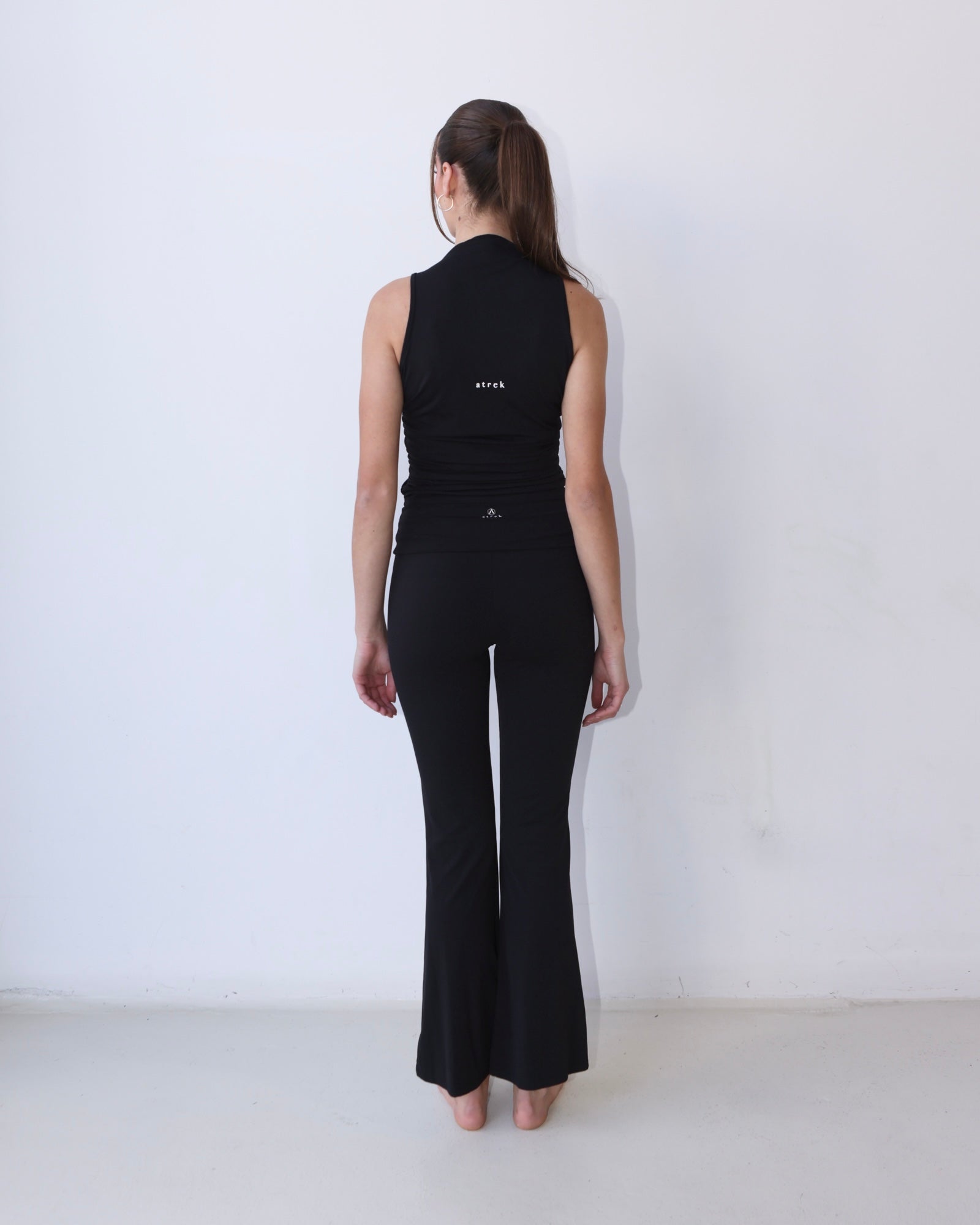 Black High-Neck Side Scrunch Singlet