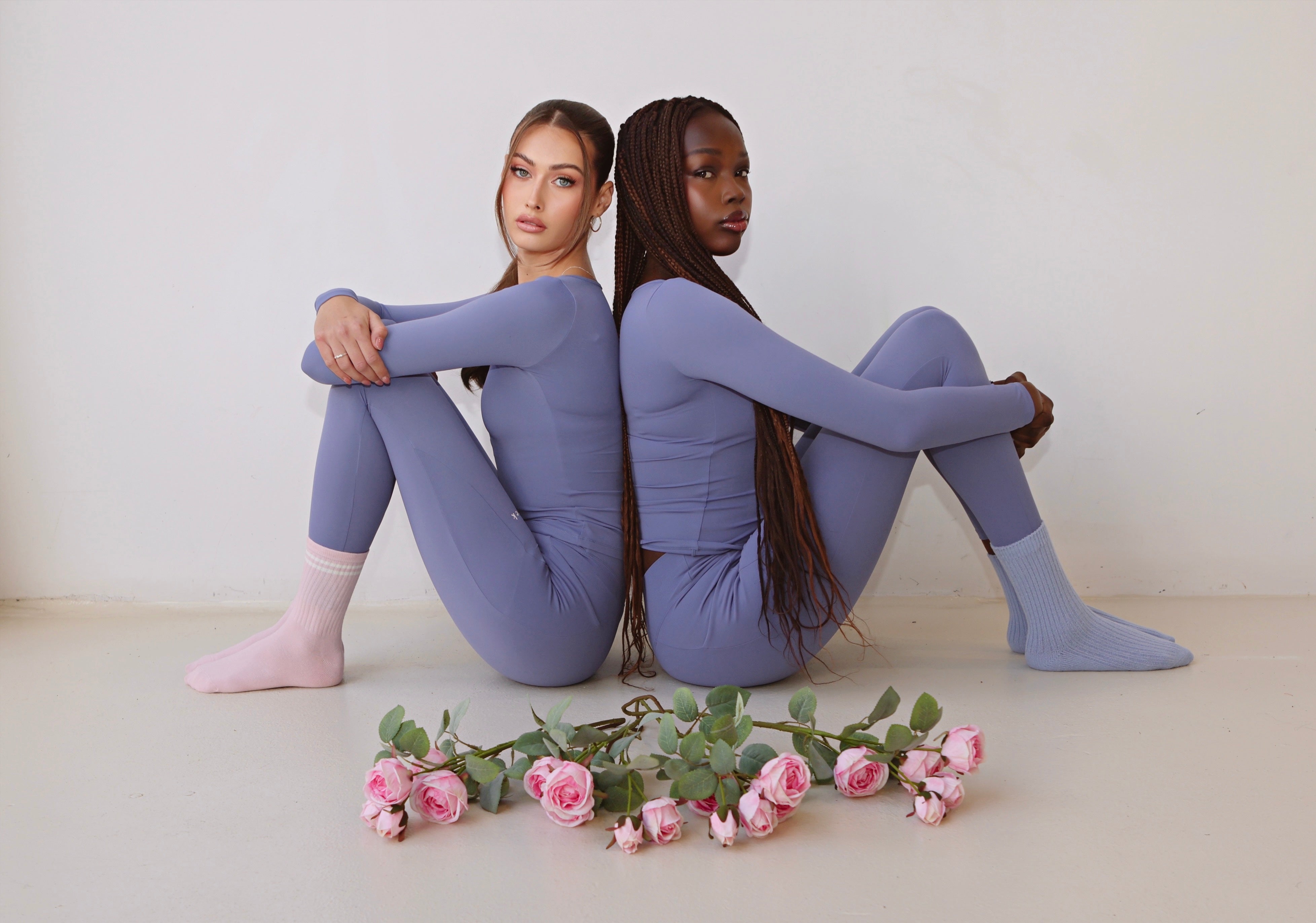 Essential High-Waisted Leggings - SIGNATURE PURPLE