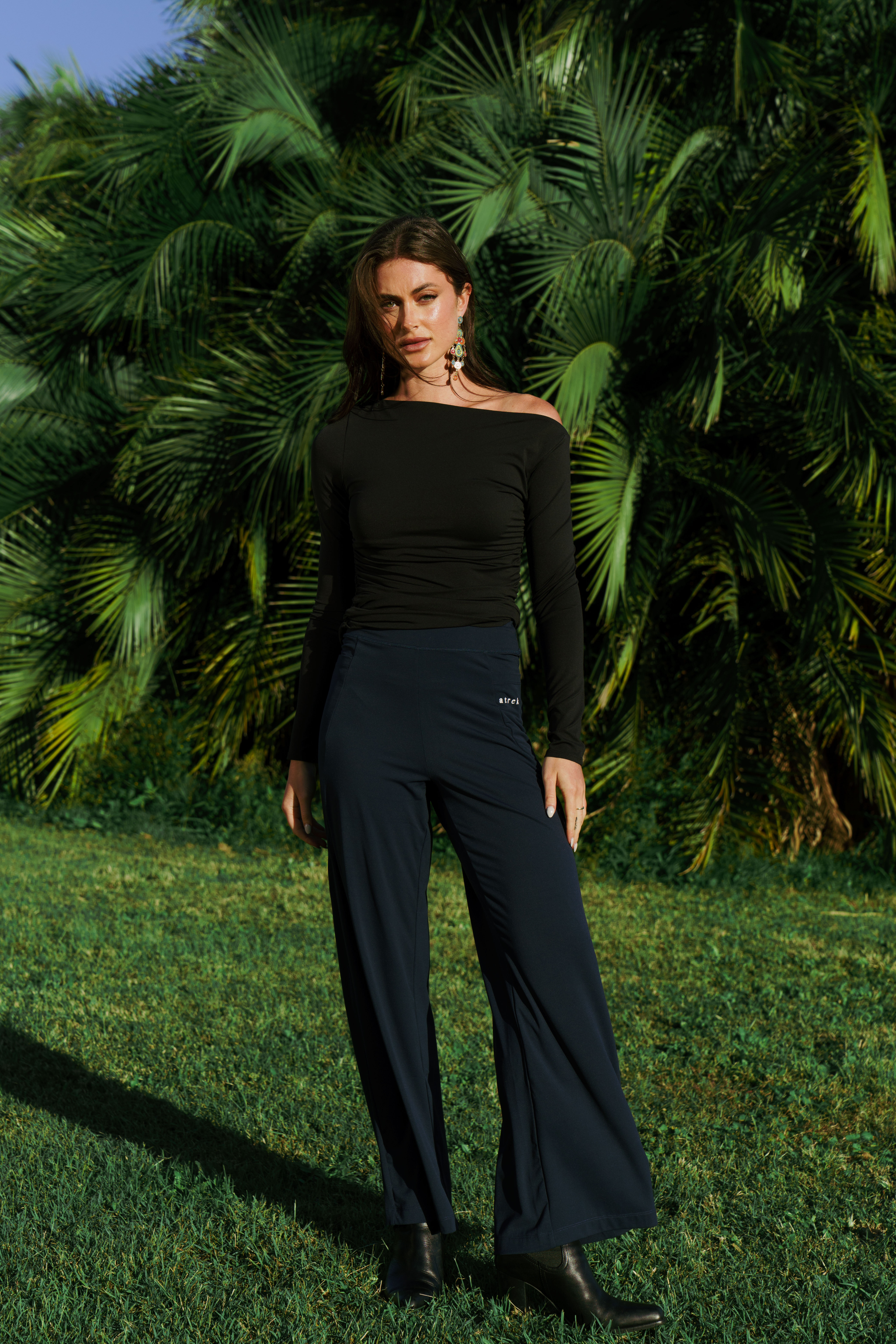 Black Active scrunched Off-Shoulder Fitted Top